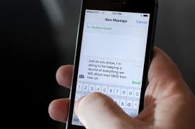 iPhone instant message glitch: How to prevent pranksters from slamming your phone