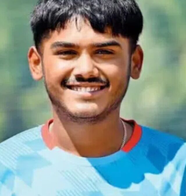 “17-Year-Old Rohit Sharma Fan Turns CSK’s New Hero? Meet Ayush Mhatre!”