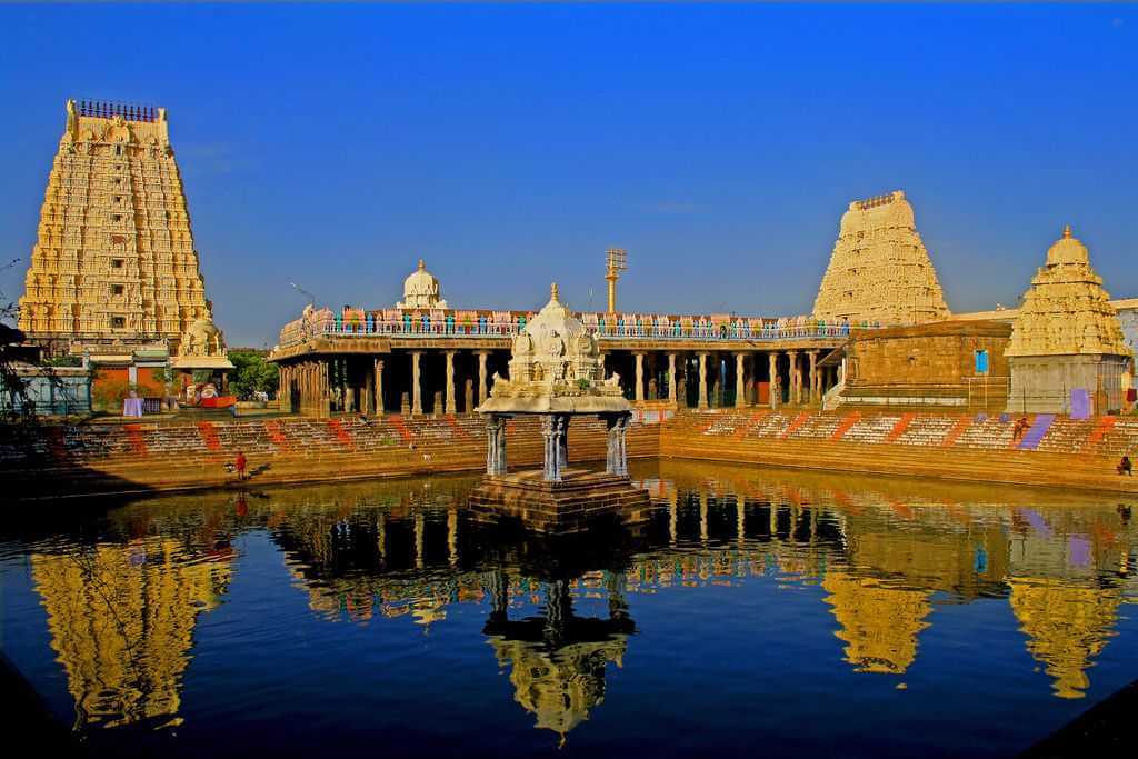 1 Ekambareswarar Temple Ekambareswarar Temple Kanchipuram, Famous Shiva Temple India, Ancient South Indian Temples, Ekambareswarar Temple Architecture, Spiritual Tourism Tamil Nadu, Historic Hindu Temple