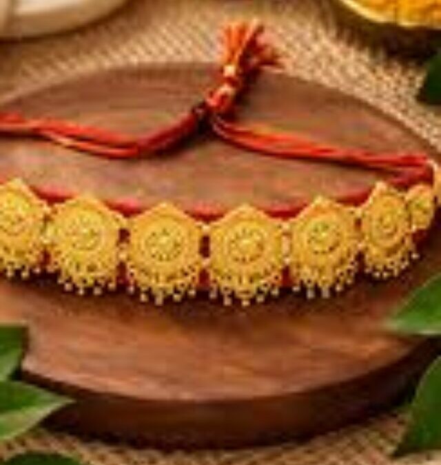 Want to Look Royal at a Pahadi Wedding? Try These 6 Latest Garhwali Gulband Designs