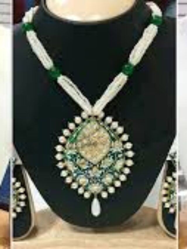 Meenakari Pendant for Daily Wear Look Stylish Lightweight Designs for Everyday Fashion