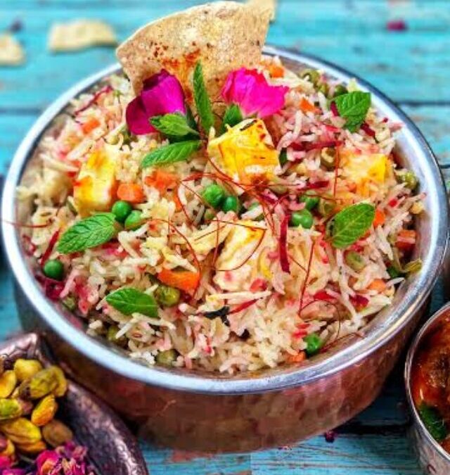 Serve Royal Kesar Gulab Biryani to Your Guests – The Secret Behind This Irresistibly Aromatic Recipe